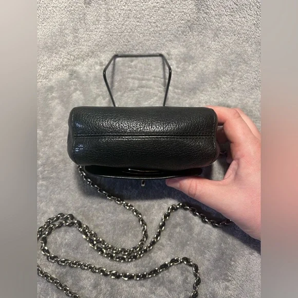 Mulberry Mini Lily Black Pebbled Leather Crossbody on Chain - Picture 7 of 12